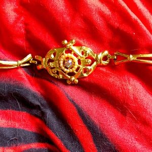 Vintage costume bracelet really pretty thick gold toned